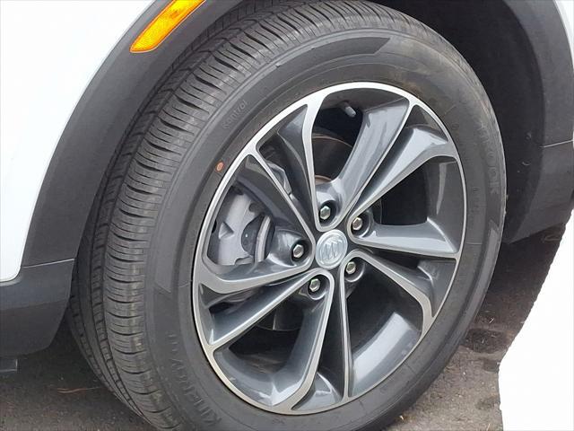 2022 buick encore gx select