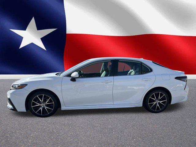 2021 toyota camry se