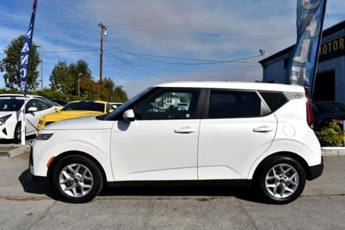 2021 kia soul