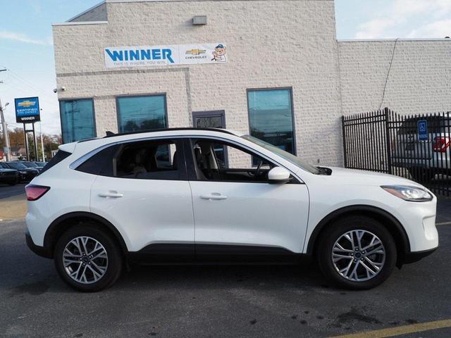 2022 ford escape sel