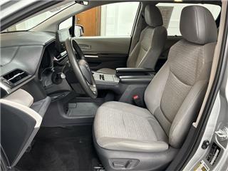 2021 Toyota Sienna le 8-passenger