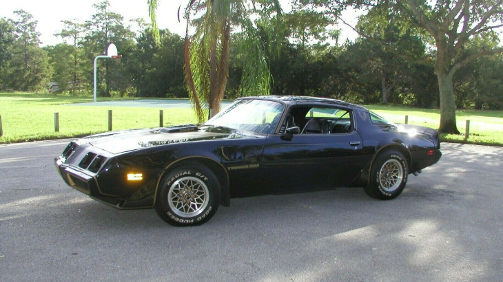 pontiac trans am