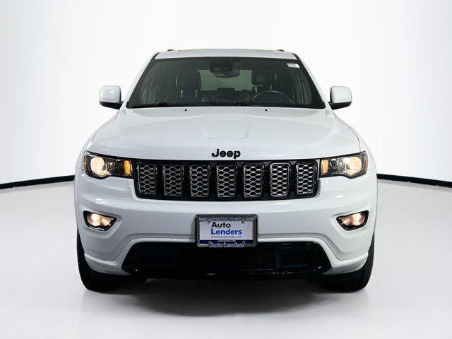 2022 jeep grand cherokee laredo