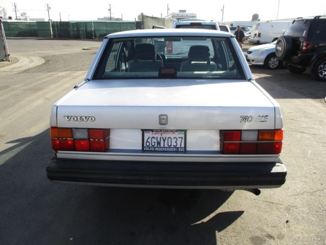 c 1985 volvo 740 gle used 2.3l i4 8v automatic no reserve