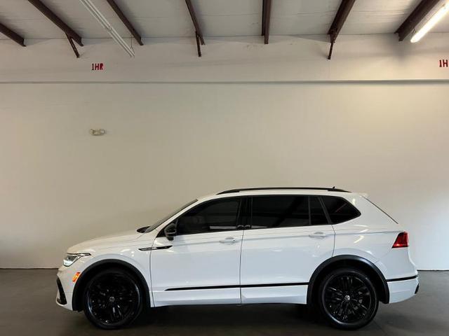 2022 volkswagen tiguan 2.0t se r-line black