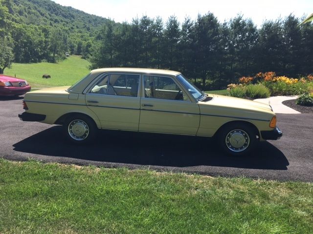 2nd owner- mechanically perfect- pristine interior & exterior - at, ac, pw & pdl