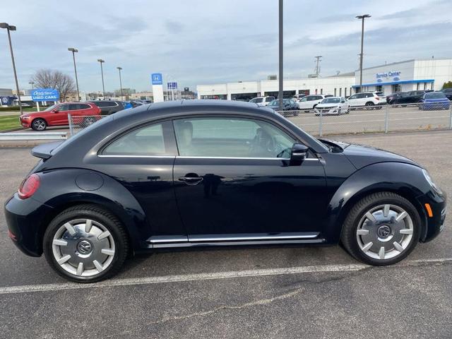 2019 volkswagen beetle 2.0t se