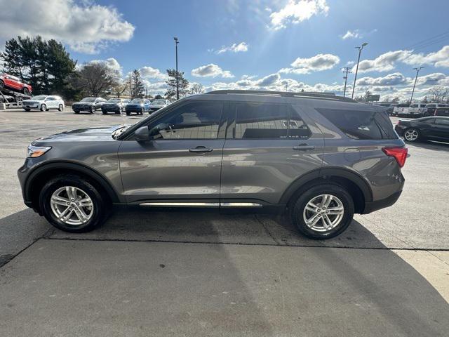 2022 ford explorer xlt