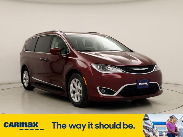 2019 chrysler pacifica touring l