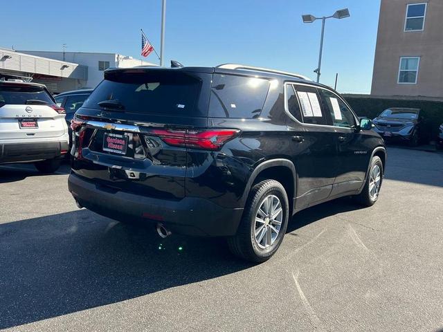 2022 chevrolet traverse lt leather