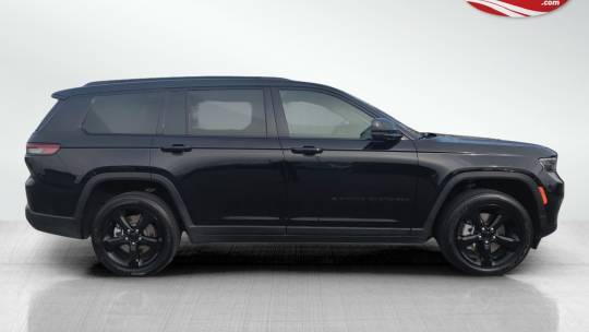 2023 Jeep se