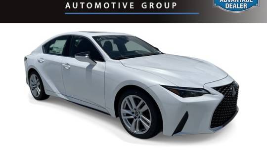 2023 lexus is 300 base