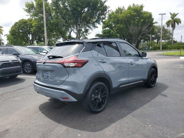 2023 nissan kicks sr