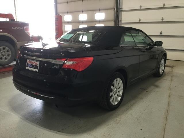used 2011 chrysler 200 touring convertible aberdeen, sd 57401 for sale in aberdeen, south dakota