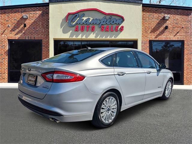 2015 ford fusion hybrid se