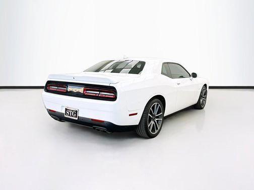 2022 dodge challenger