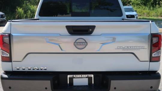 2024 nissan titan