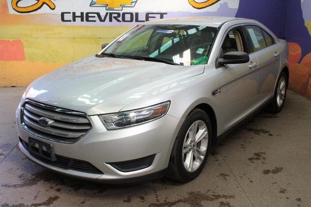 2017 ford taurus se