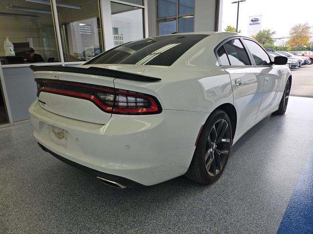 2020 dodge charger sxt