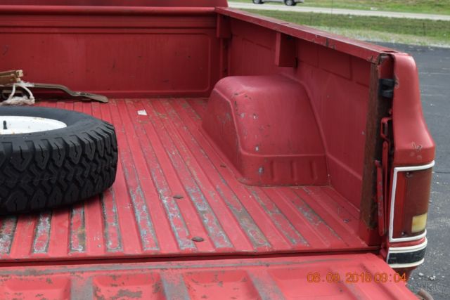 2006 chevrolet k1500 4x4 (all original)