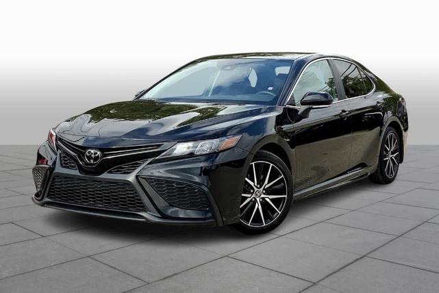2023 toyota camry se