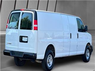 2022 Chevrolet Express 2500