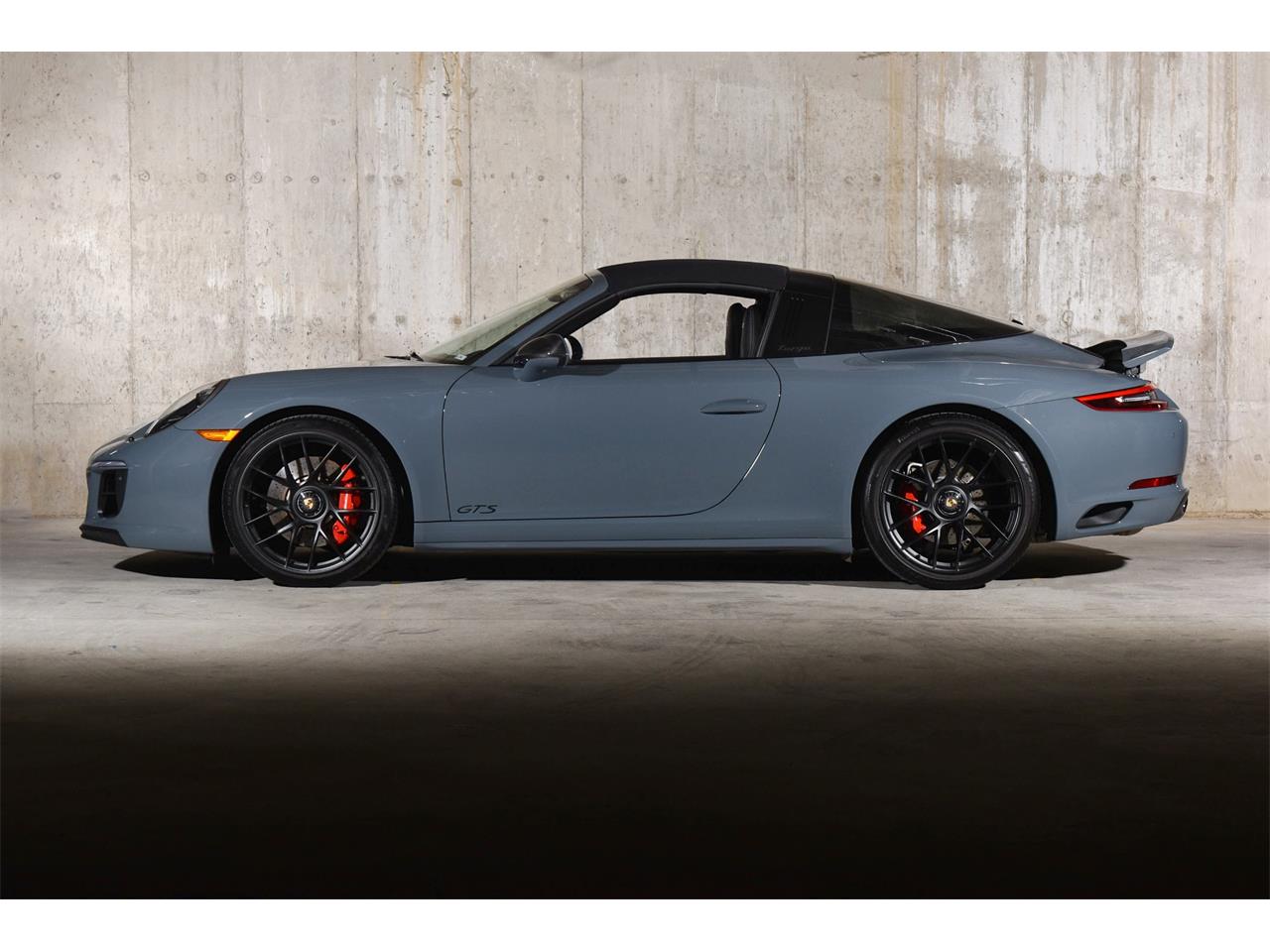 2017 porsche 911
