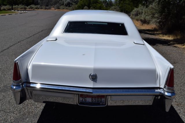 1969 cadillac fleetwood series 75 sedan