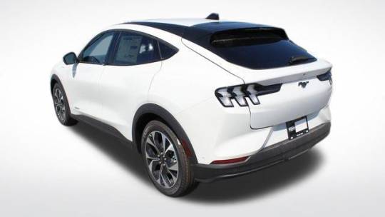 2024 Ford Mustang Mach-E select