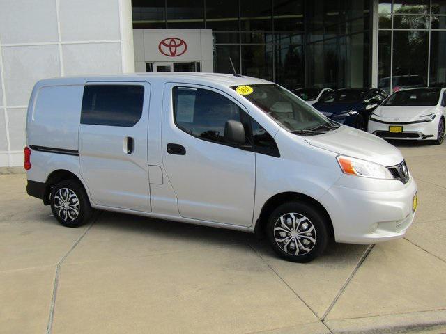 2021 nissan nv200 s