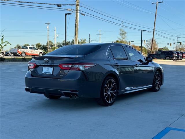 2018 toyota camry se