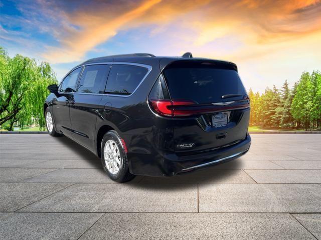2022 chrysler pacifica touring-l