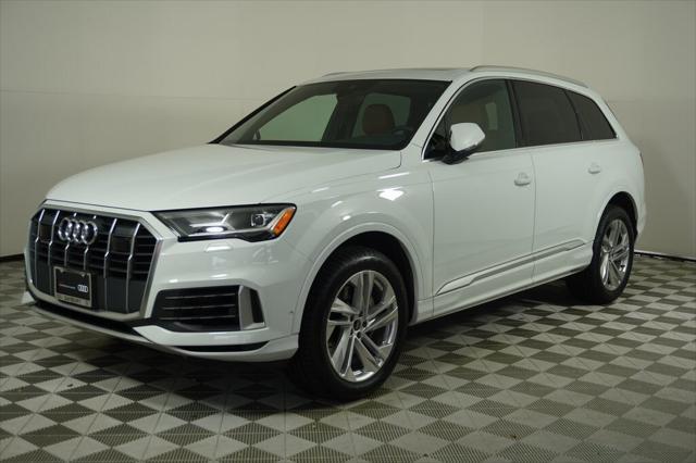 2022 audi q7 55 premium plus