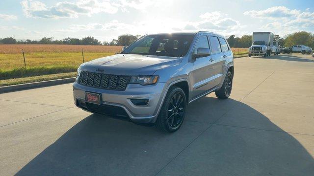 2019 jeep grand cherokee altitude