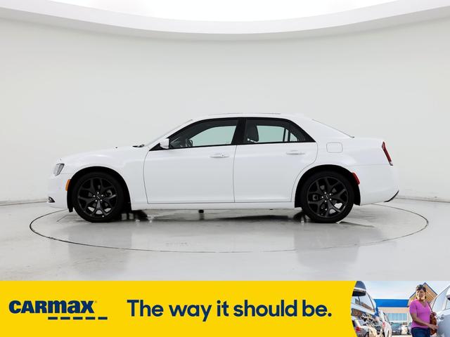 2023 chrysler 300 s