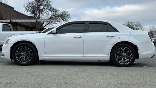 2016 Chrysler 300