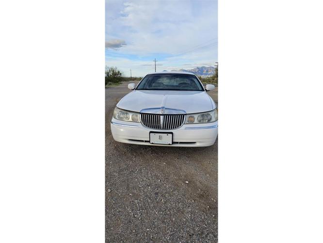 2000 lincoln town car in bennington, vermont