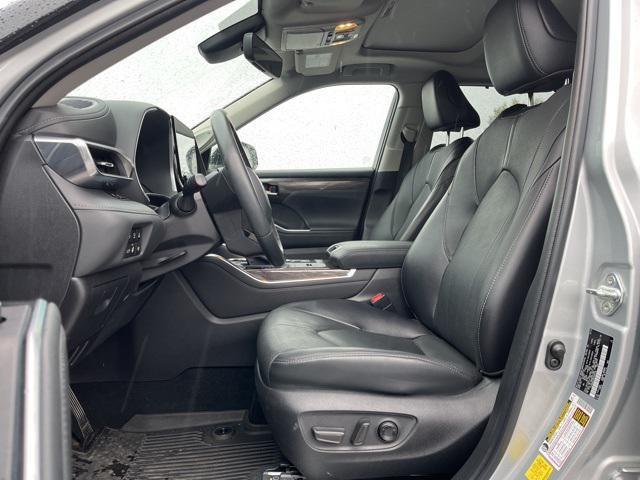 2022 toyota highlander hybrid limited