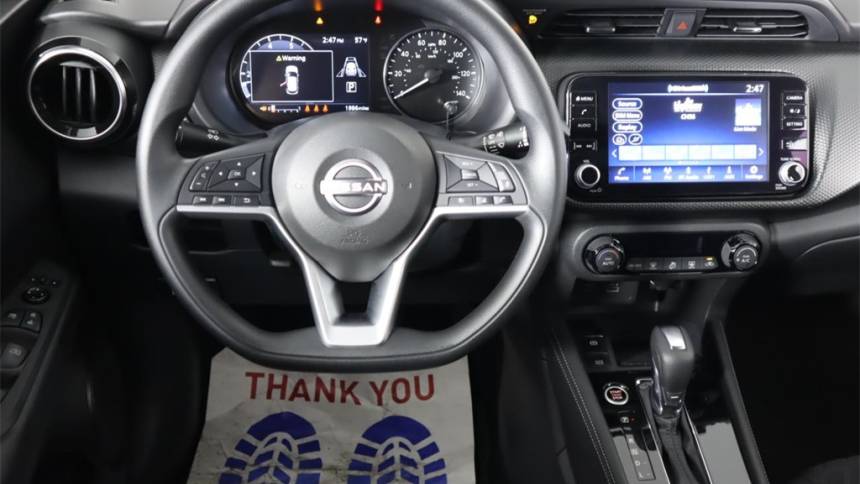 2022 nissan kicks sv