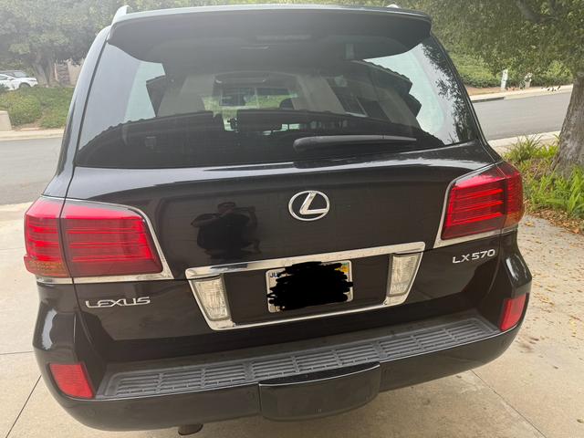 2009 lexus lx 570 base