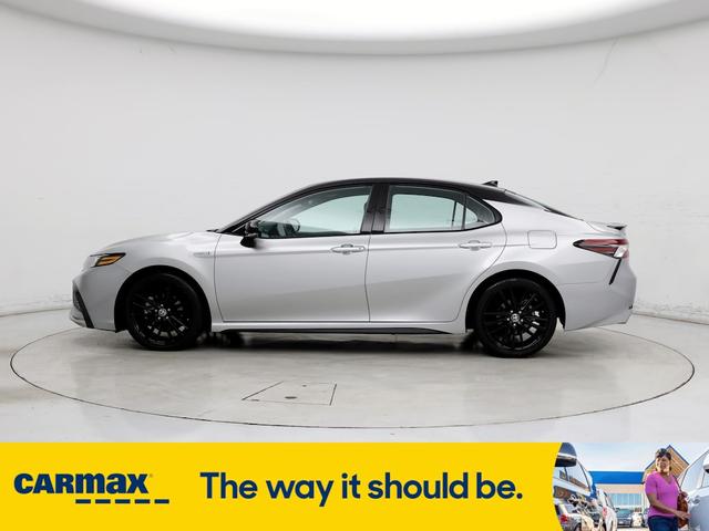 2021 toyota camry hybrid xse