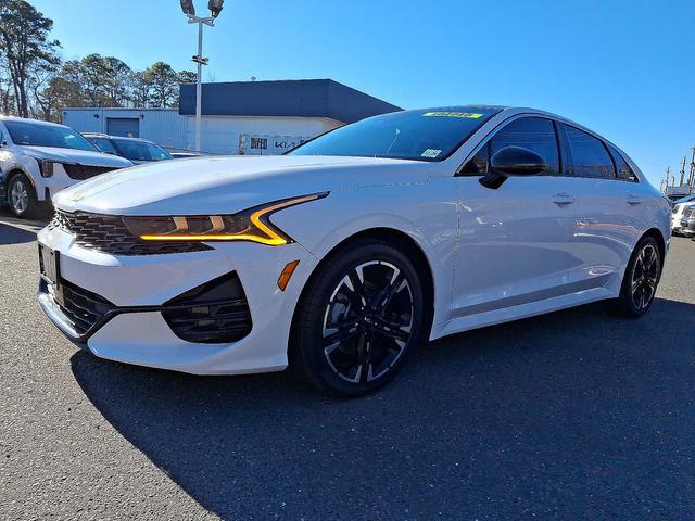 2022 kia k5 gt-line