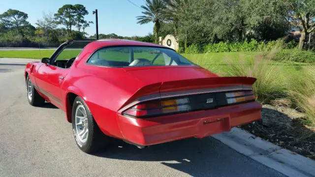 1981 camaro z28 5.7 automatic t-top california car rare original red/silver