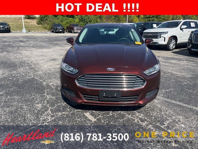2015 ford fusion se