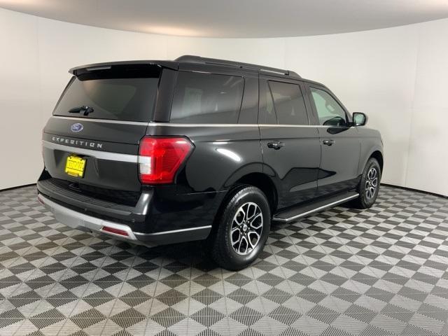 2022 ford expedition xlt