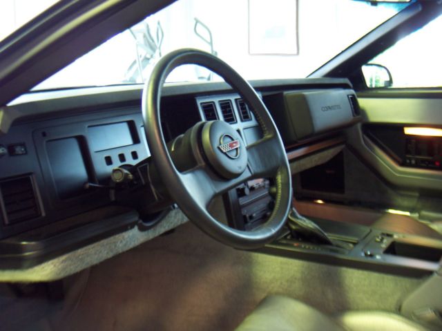1984 chevrolet corvette 846 miles c4 black