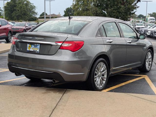 2013 chrysler 200 limited