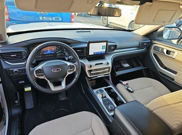 2022 ford explorer xlt