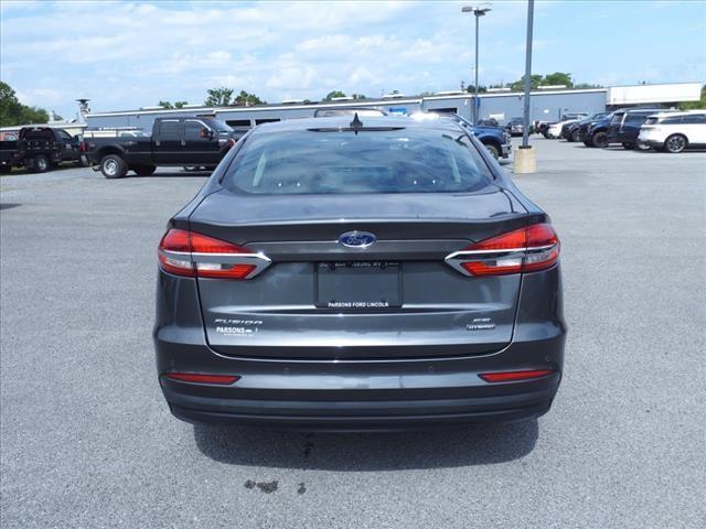 2020 ford fusion hybrid se