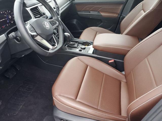 2023 volkswagen atlas 3.6l se w/technology